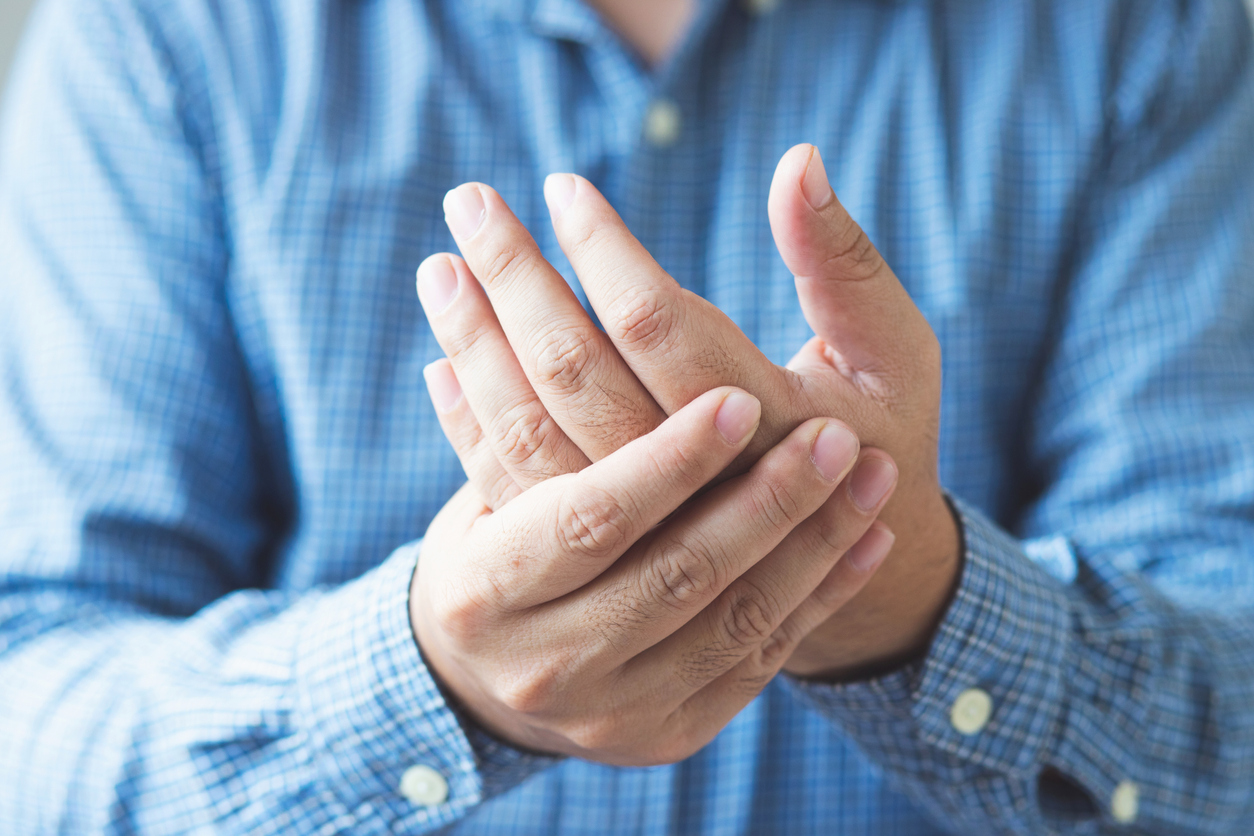Pijn in de hand (Dupuytren) Behandelen Fysiotherapie Groningen Zuidhorn | Fysiopraktijk HealthCentre