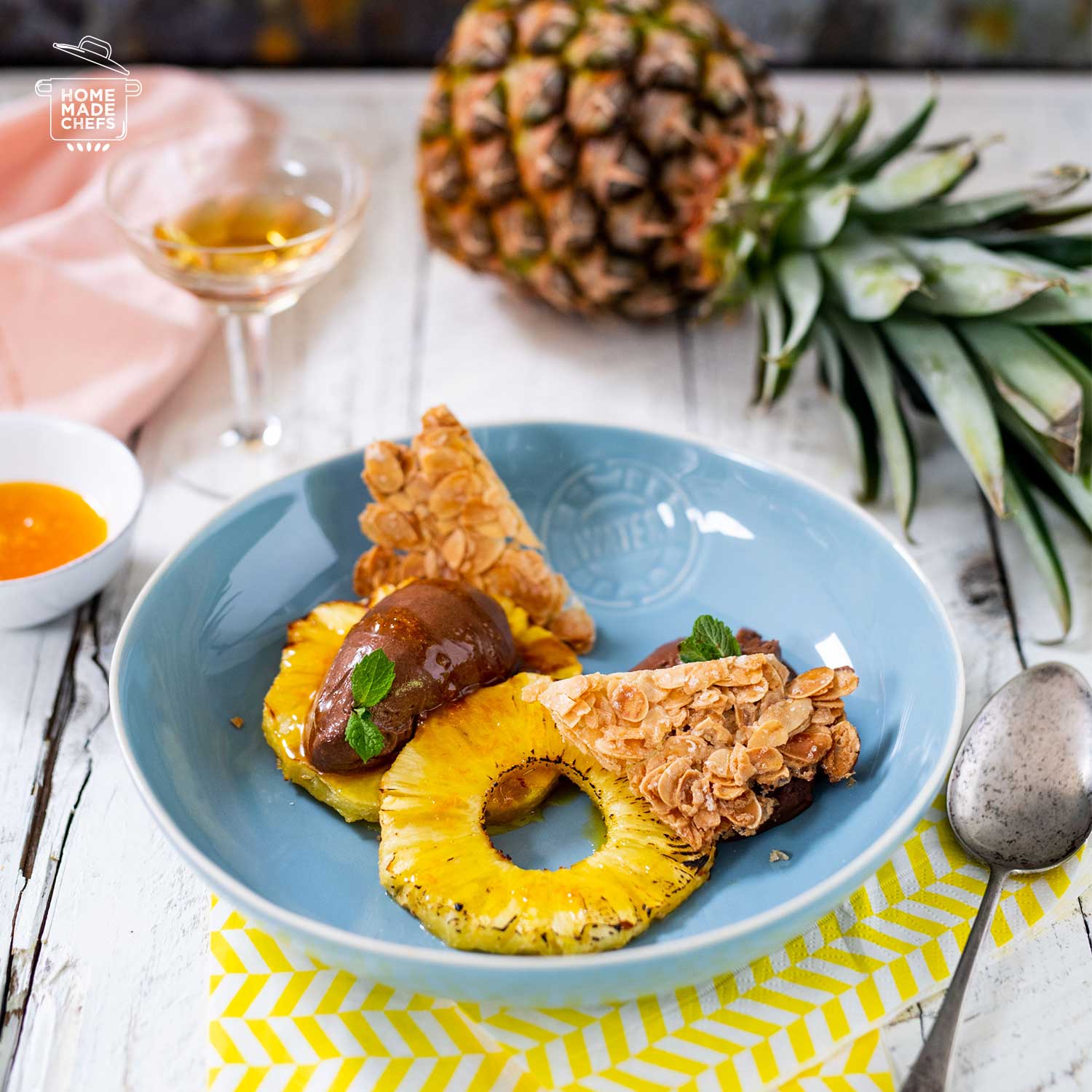 straal Achtervolging maat Gegrilde ananas met chocolademousse | Recept | Home Made Chefs