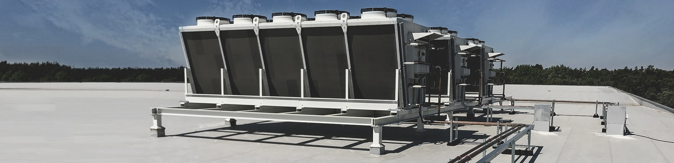 Onderhoud koelinstallaties op het dak door Huijbregts koeltechniek