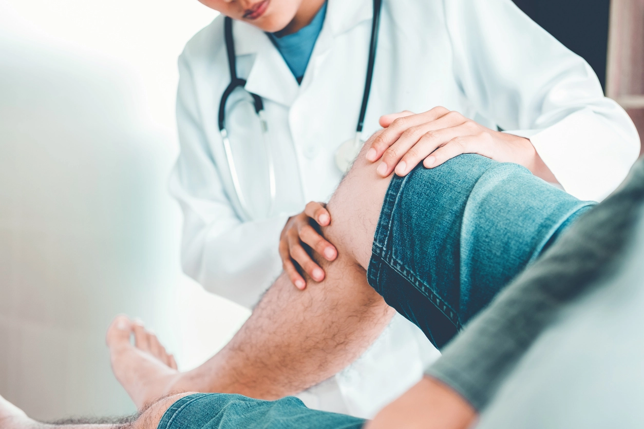 Pijnklachten aan knieschijf behandelen in Nijmegen | Fysiotherapie MCNO De Wedren