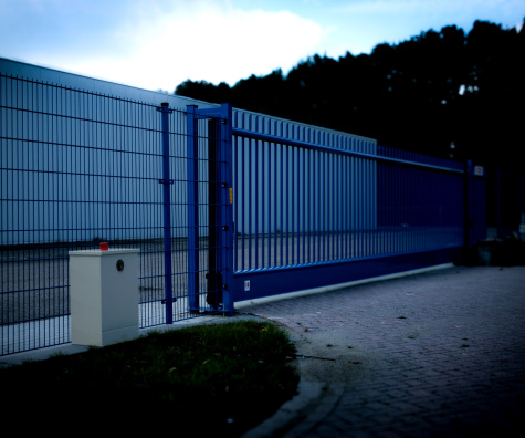 RVS Zuil voor besturing schuifpoort