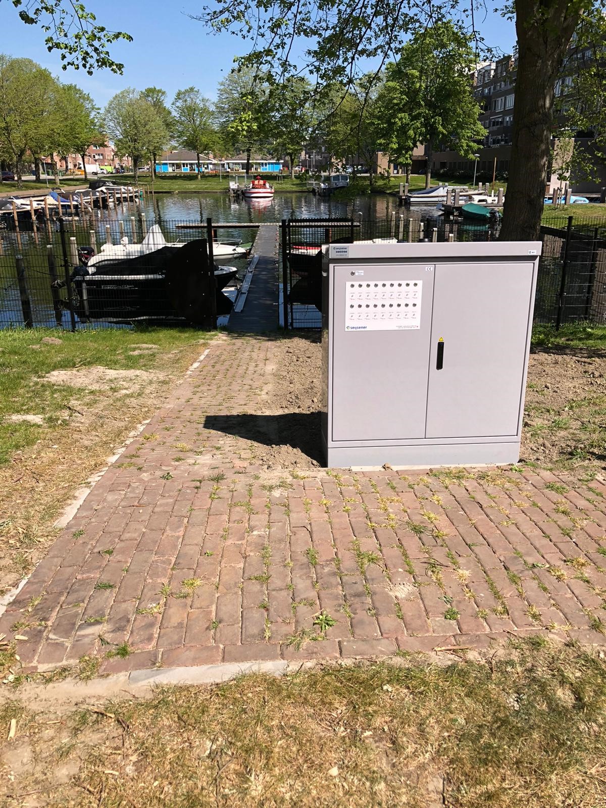 R-Serie buitenkast van Staka voor Walstroom Almere