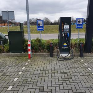 Staka Buitenkasten voor snelladers
