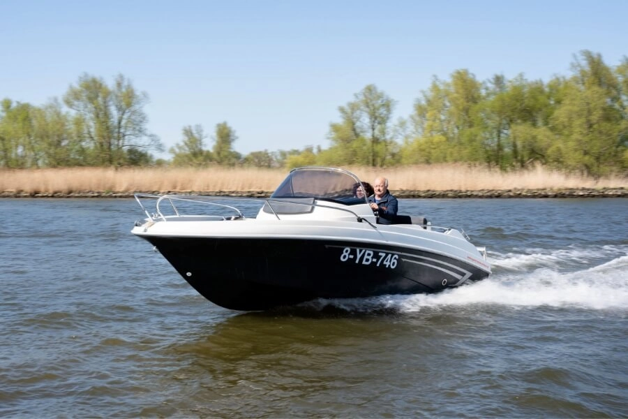 Bootje huren Biesbosch | Watersport Botenverhuur